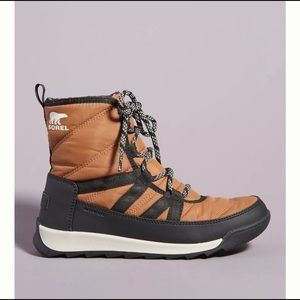 Sorel Whitney II Short Lace Winter Boots